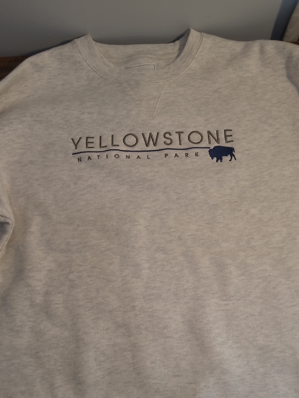 Yellowstone National Park Gray Crewneck Sweatshirt